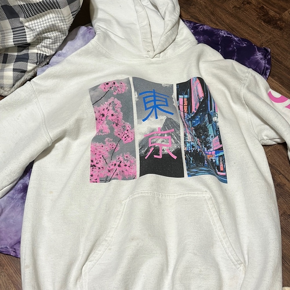 set of two tokyo rue21 shirt and hoodie